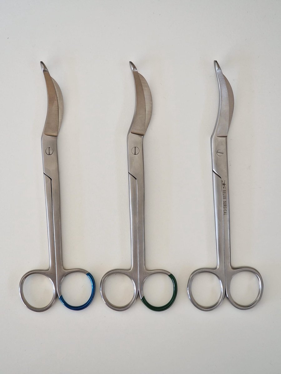 Goedkoopste Belux Surgical Instruments / Waldmann episiotomie schaar, gebogen, 18,0 cm
