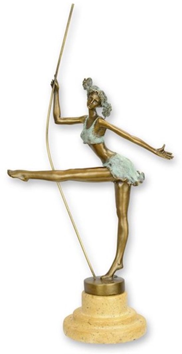 EEN BRONZEN BEELD VAN EEN BALLERINA