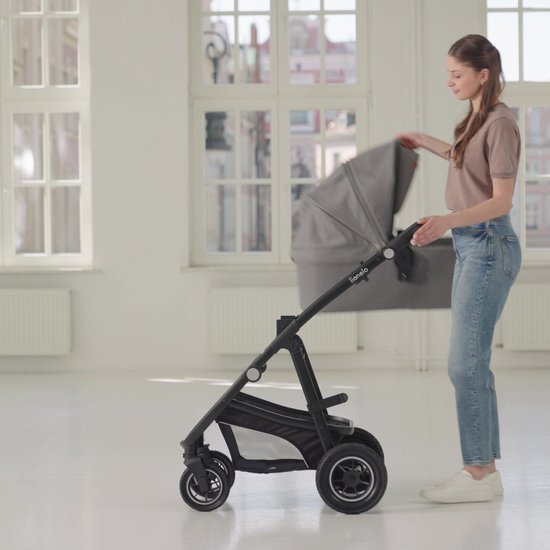 Lionelo Bianka - Kinderwagen 4 in 1 - incl. Autostoel & ISOFIX Basis - 0-22kg - XXL - Buggy 4in1 - Verstelbare Duwstang - Opvouwbaar - Accessoireset - XXL Zonnekap - Gelagerde Wielen - Reiswieg - Volledige Vering