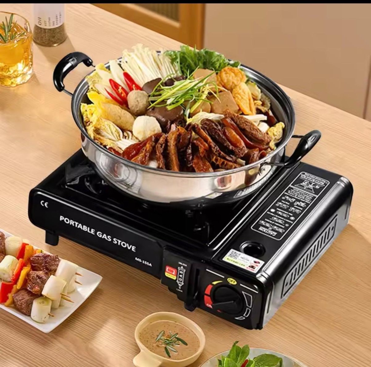 Draagbaar Gasstel met Koffer – Camping Kooktoestel. Camping Gasbrander Set met Opbergkoffer en 8x Butaangas patronen. Portable Gas Stove met Koffer + 8 Butaangasbusjes. Compleet met 8 Gaspatronen. Gas Kooktoestel voor Camping & Outdoor.Noodpakket. — cadeau in Sport & Outdoor - foto 6