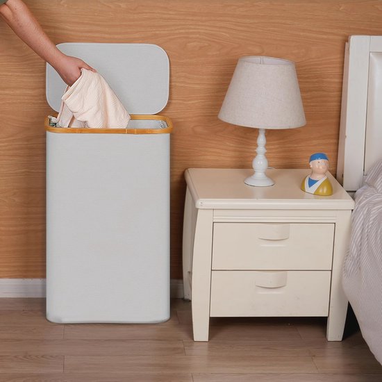 Lichte grijze wasmand met deksel en bamboe handgrepen - 75 liter, opvouwbaar en met wasbare binnenzak — afbeelding 4