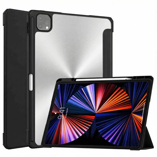 Housse de tablette noire avec dos argenté et iPad en position debout avec écran coloré.