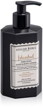 Atelier Rebul Istanbul - Hand & Body Lotion (400ml) - Natuurlijk - Houtige & Kruidige Geur - Hydraterend - Voor Alle Huidtypes