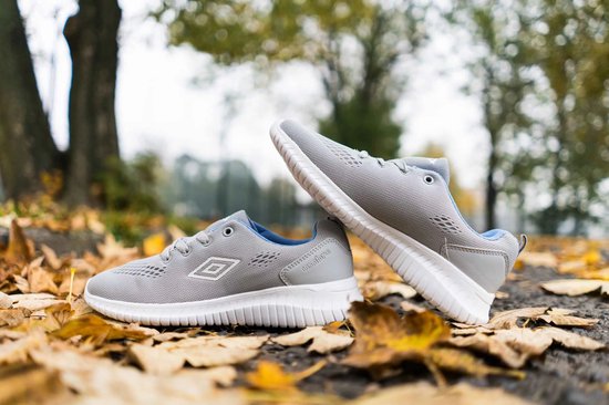 Umbro chass gris clair bleu UMFL0068114A, taille 38
