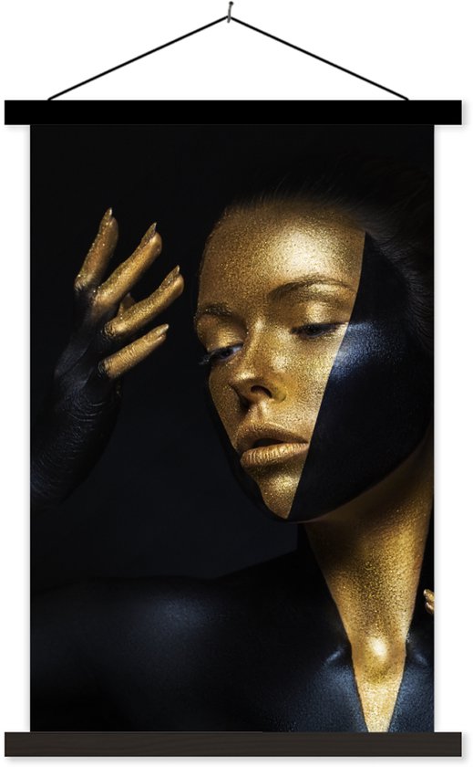 Posterhanger incl. Poster 120x180 cm - Schoolplaat - Make up - Kunst - Vrouw - Luxe - Goud - Textielposter - Zwarte latten