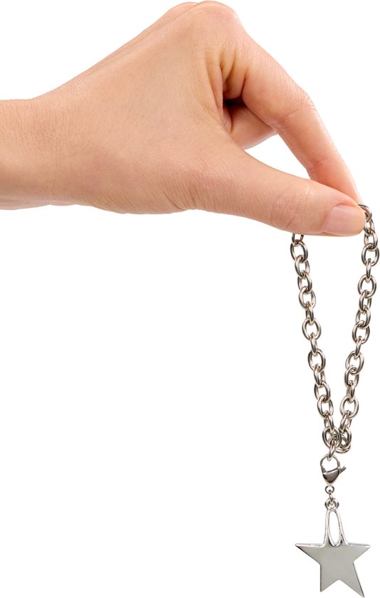 MGA Bratz Charmz modepop Cloe met bedelarmband en accessoires. — afbeelding 2