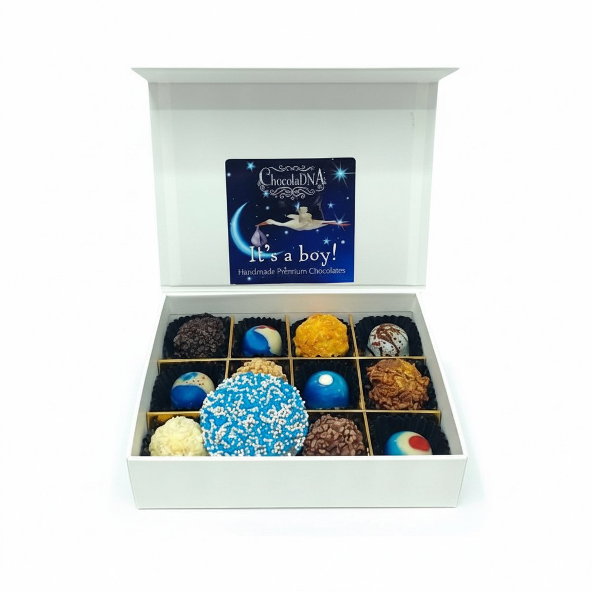 Geboortebox Klein 12 It's a Boy luxe chocolade Truffels & Pralines: Geboortebox_Geboortecadeau_Kraamcadeau_Cadeau Baby_Handgemaakte chocolade geboorte cadeau_Chocoladetruffels_Bonbons_Geschenkdoos_Moeder_Vegatarisch_Baby Love