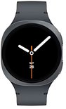 Donkergrijze smartwatch met zwart wijzerplaat. Toont 'SAT 28'.