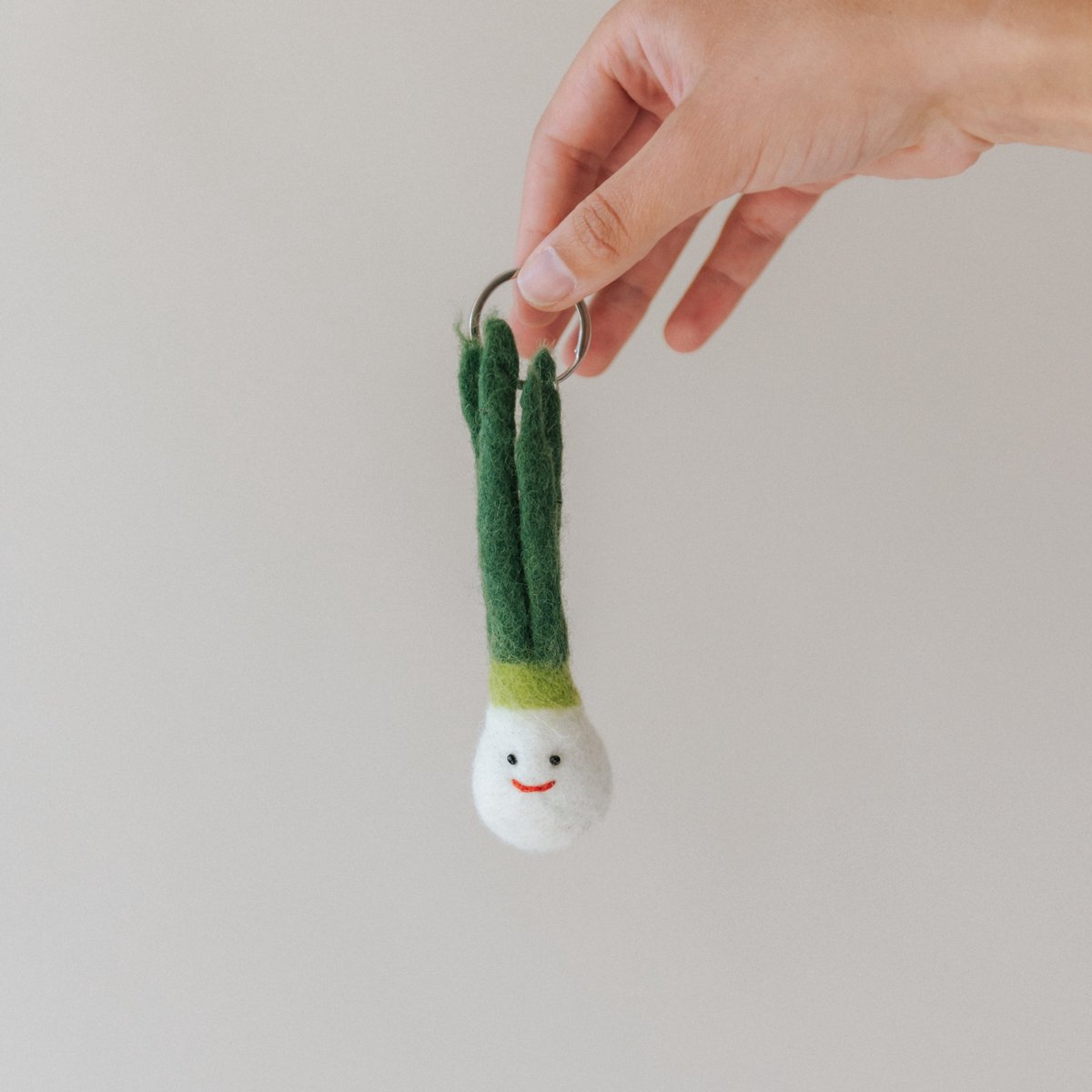 Vilten Hanger – Lente-ui – Handgemaakt – MILA - bagcharm