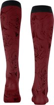 FALKE Rose Brush gedessineerd materiaal halfdoorzichtig 40 DEN kniekousen dames rood - maat 39-42