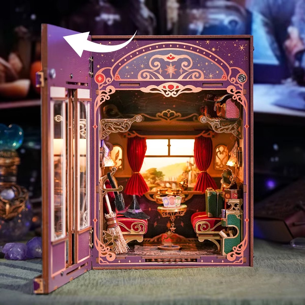 Tonecheer Magical Journey Book Nook Bouwpakket - Modelbouw - 15,8 x 22,4 x 22,5 cm - Houten 3D Puzzel - Boekensteun - LED-licht - Bewegingssensor Licht - Boekenhouder — afbeelding 3