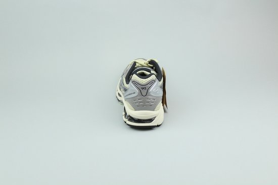 ASICS GEL-KAYANO 14 Oyster White / Steeple Grey - Baskets - 1203A537 - Taille 43,5