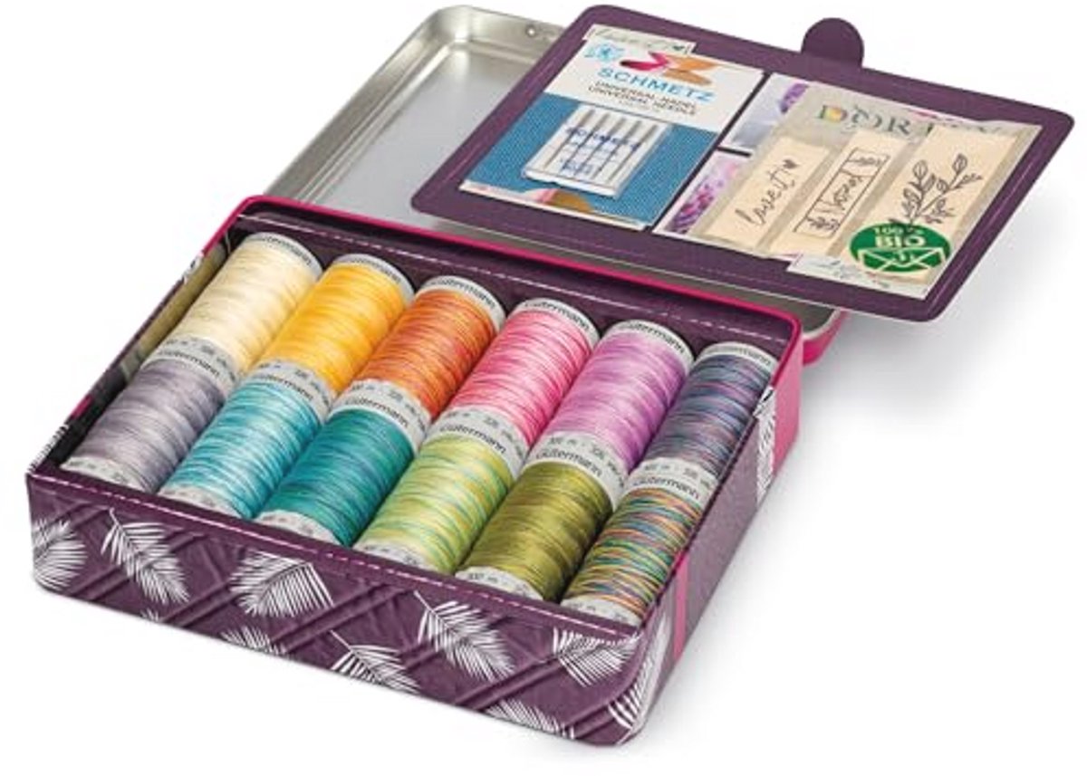 Set van 12 Spoelen Katoenen Naaigaren met Naalden en Labels – Perfect voor Naaien en Borduren