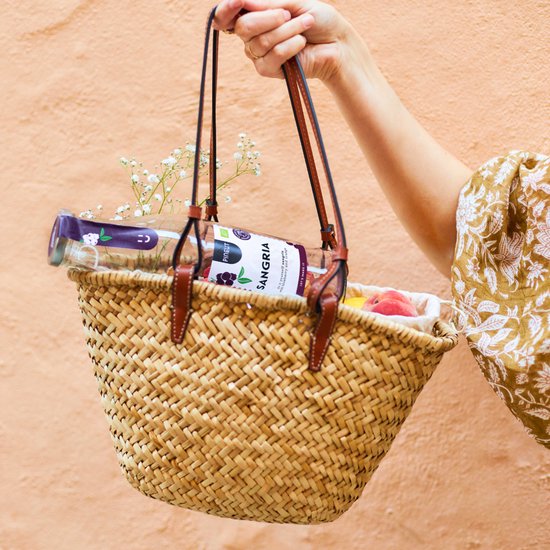 Pineut ® Cadeau Vrouw - Sangria Rood - Zelf Sangria Maken - Sangria Kan - Rode Wijn - Aardbei, Appel & Sinaasappel - Waterkan Glas 1L Hervulbaar - Zomercadeau
