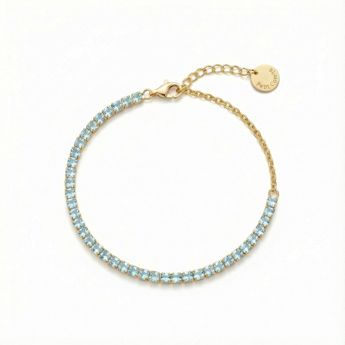 Petit Comité - Armband Dames Goudkleurig Tennis Bracelet - Geboortesteen December Blauwe Topaas - 925 Sterling Zilver - 18k Gold Plated