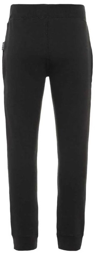 Zwarte joggingbroek, achterkant zichtbaar, met elastische tailleband en manchetten.