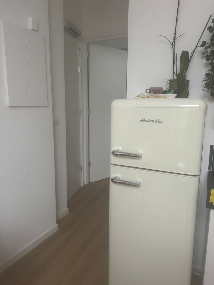 Helvetia Retro Koelvriescombinatie HRDPER206EC1 - Crèmekleur - 144 cm Hoog - 4ster Vriezer - Vintage - 206 Liter — afbeelding 6