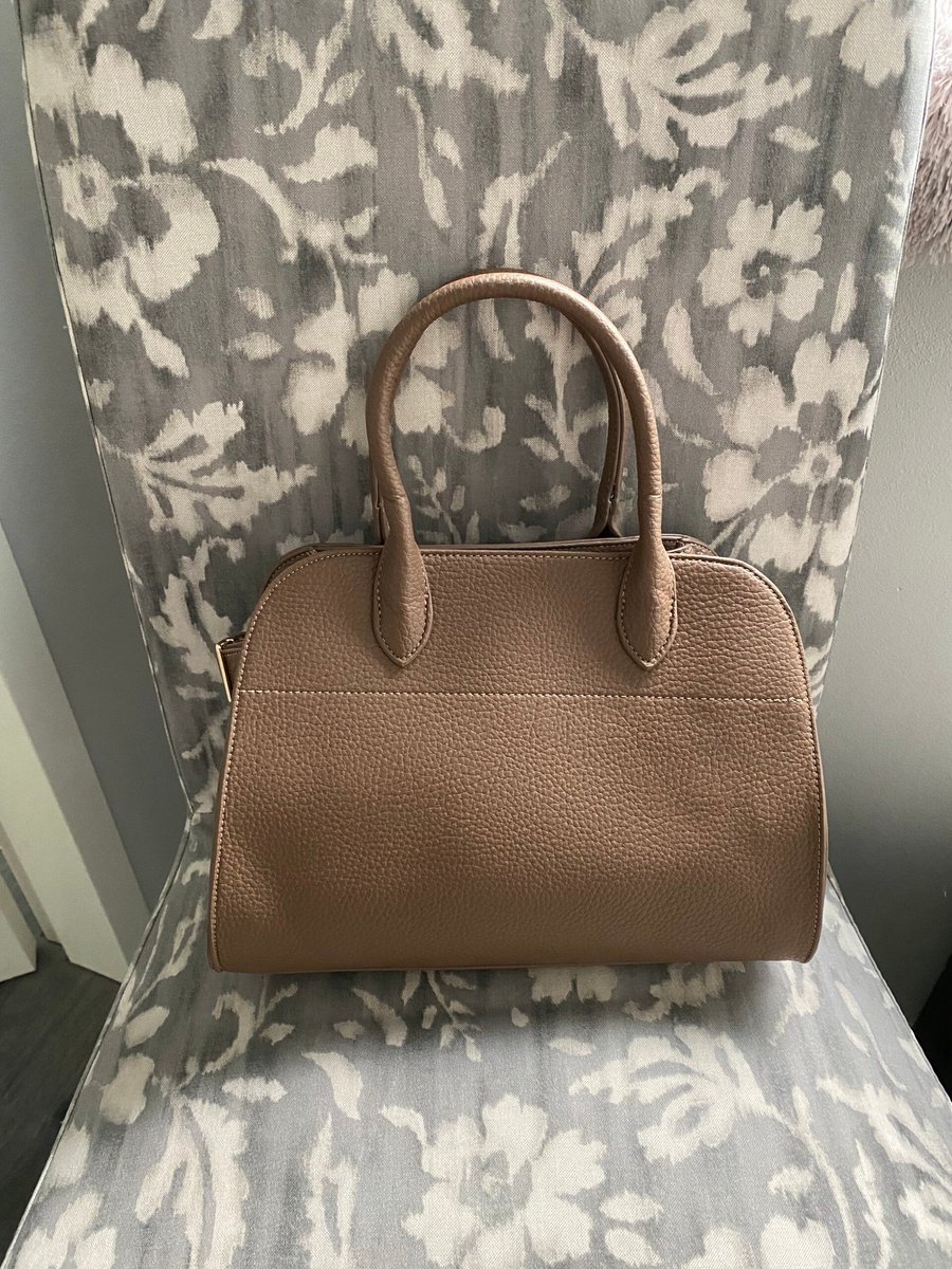 Bruine Luxe handtas met mooie details - super kwaliteit - mooi gevoerd - lady bag - tas - bruin - brown