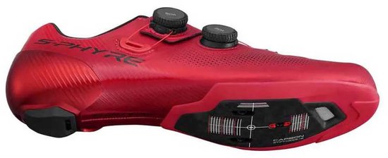 Rode fietsschoen met twee BOA-sluitingen en een carbon zool.