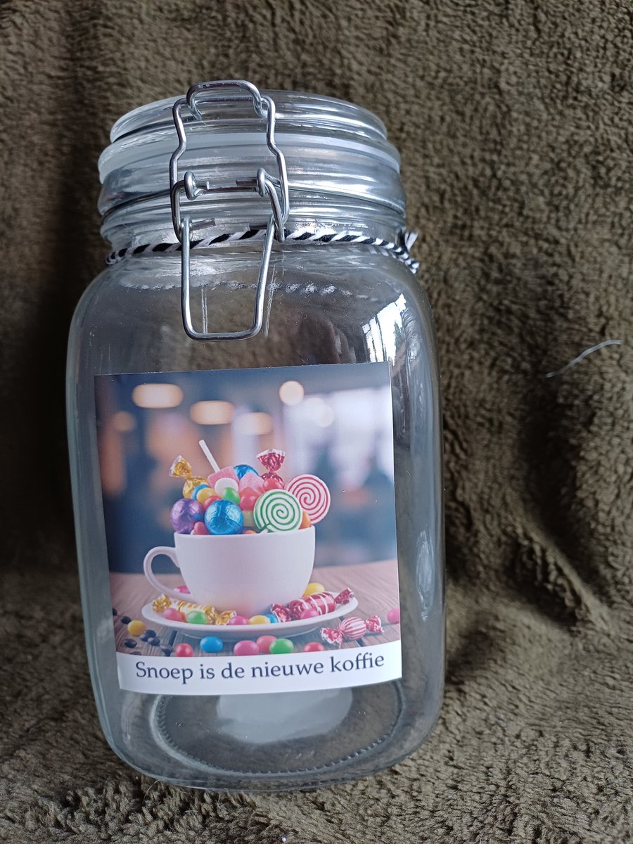 Snoeppot Glas met Beugelsluiting - Snoep is de Nieuwe Koffie - Leuke Cadeaupot Kantoor