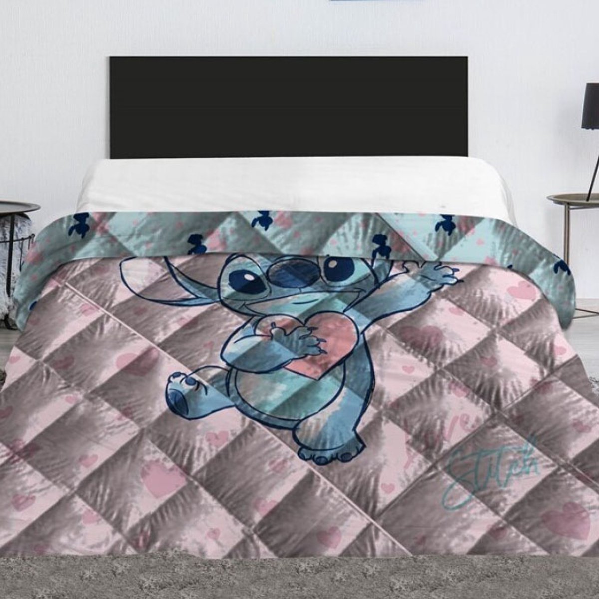 Disney Lilo & Stitch Sprei Heart - 240 x 220 cm - Polyester