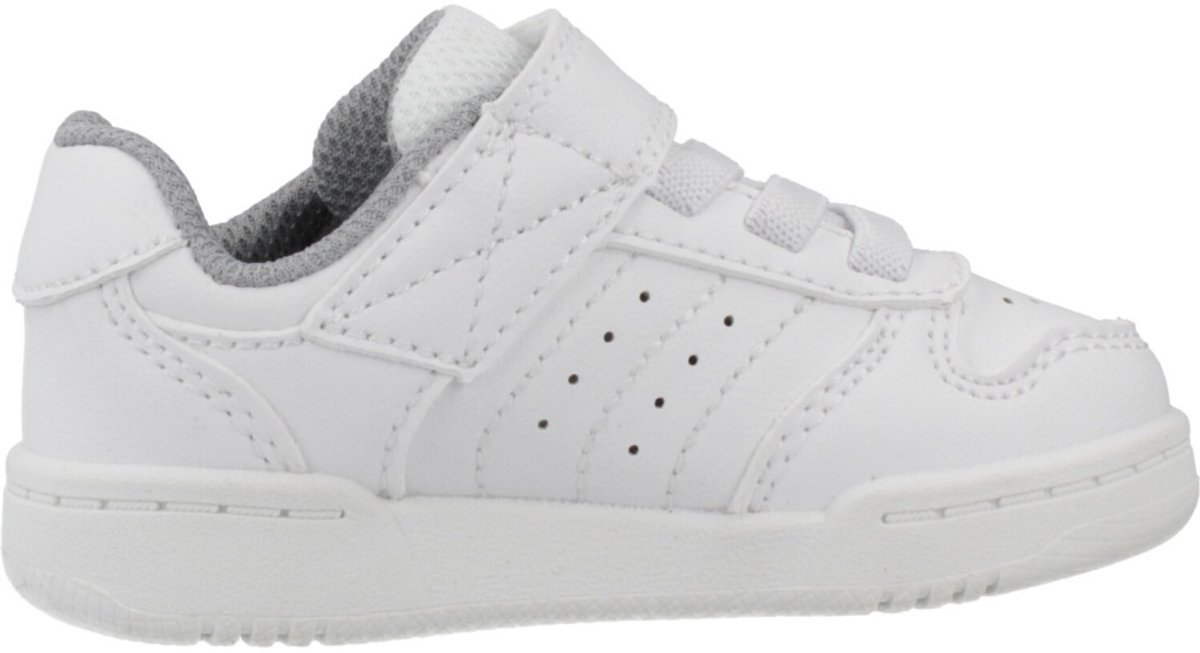 White Synthetic / White Trim