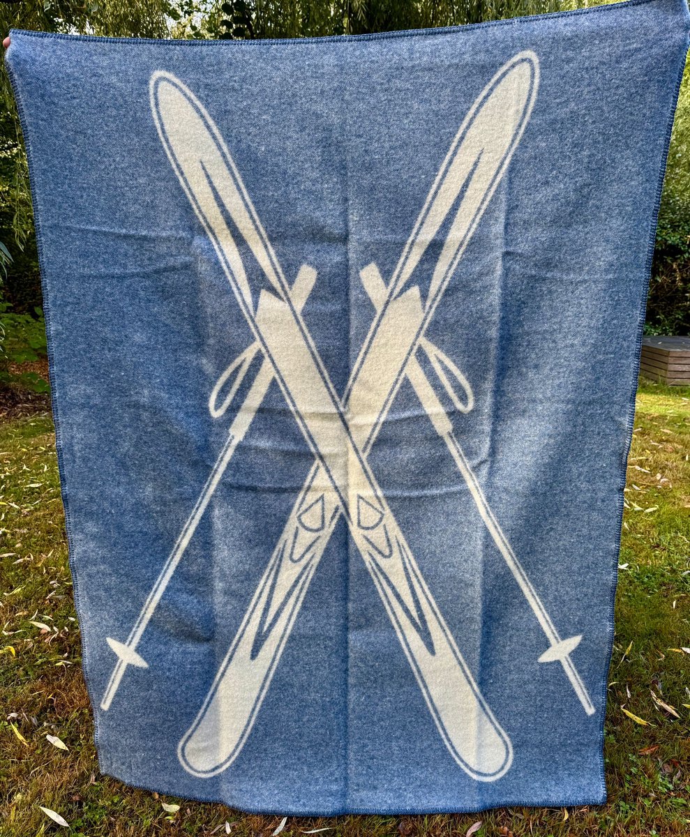 Wollen Plaid / Deken SKI's Blue/White - 100% nieuwe wol, extra dik - extra zacht - warm - isolerend - 2 kleurig - Must Have voor Ski liefhebbers! - 130x170cm - Perfect cadeau idee