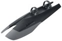 Zwart SKS X-board spatbord met twee bevestigingsbanden en grijze delen.