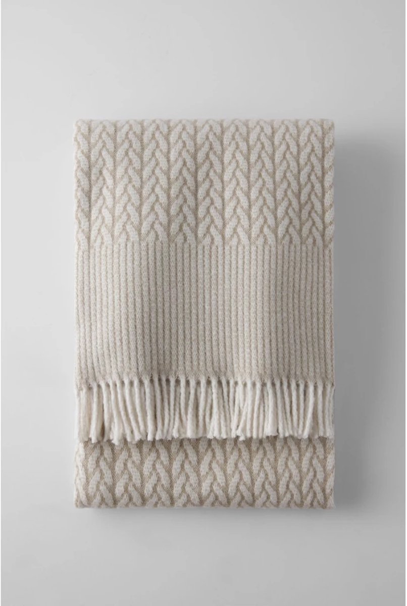 MENZA Veronique De Kock Olympus plaid 140x180cm cinnamon beige