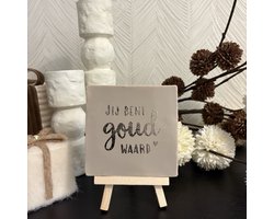 Hartjespost | Tegeltje Jij bent goud waard beige, goud | schoencadeautjes sinterklaas | tegeltjes met tekst | spreuktegel | tegeltjeswijsheden | Christmas | Xmas | kerstmis | decoratie kerst | liefde | goud | alles is liefde | 10x10