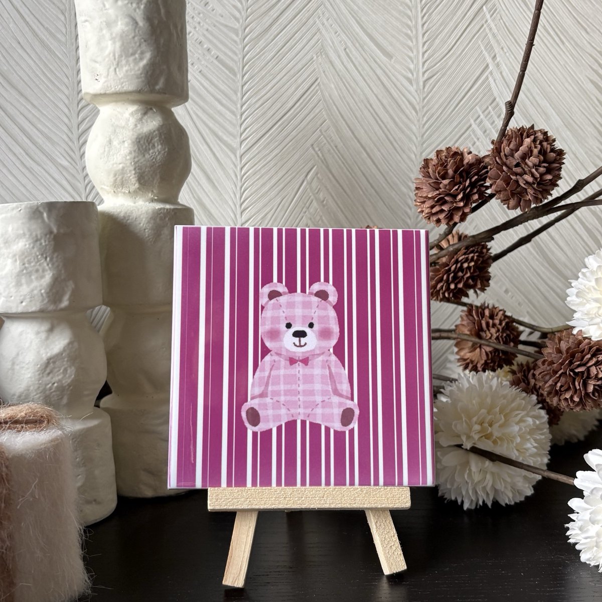 Hartjespost | Tegeltje roze Teddybeer | schoencadeautjes sinterklaas | tegeltjes met tekst | spreuktegel | tegeltjeswijsheden | Christmas | Xmas | kerstmis | decoratie kerst | liefde | love | pink | girl | girly | 11x11