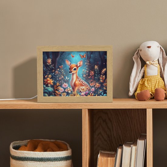 Nachtlampje 20x15 cm - Kinder lamp - Hert - Magisch - Sprookjesbos - Tafellamp kinderkamer - Slaapkamer lamp - Bedlamp kinderen - Kinderlampje stopcontact - Wandlamp babykamer - Nachtlampjes van Decoways — afbeelding 3
