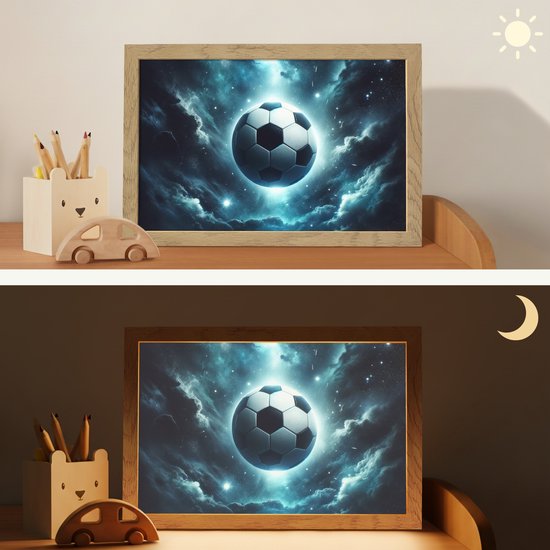 Nachtlampje 30x20 cm - Kinder lampje - Voetbal - Galaxy - Ruimte - Sport - Blauw - Tafellamp kinderkamer - Slaapkamer lamp - Bedlamp kinderen - Kinderlampje stopcontact - Wandlamp babykamer - Nachtlampjes van Merkloos — afbeelding 4