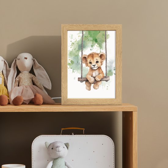 Nachtlampje 15x20 cm - Kinder lampje - Leeuw - Dier - Kinderen - Jungle - Tafellamp kinderkamer - Slaapkamer lamp - Bedlamp kinderen - Kinderlampje stopcontact - Wandlamp babykamer - Nachtlampjes van OnlyWow — afbeelding 3