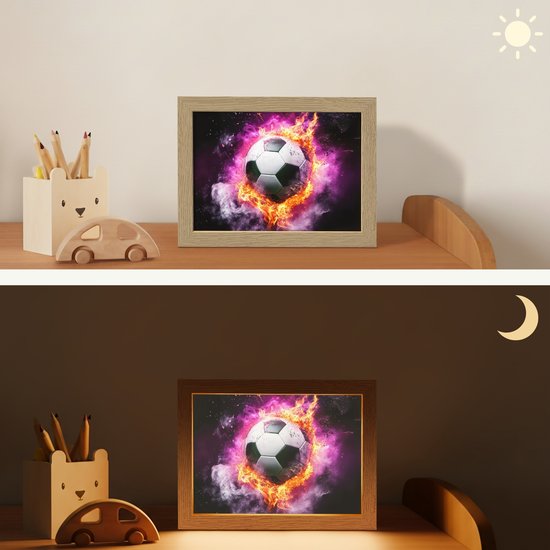 Nachtlampje 20x15 cm - Kinder lampje - Voetbal - Roze - Vuur - Tafellamp kinderkamer - Slaapkamer lamp - Bedlamp kinderen - Kinderlampje stopcontact - Wandlamp babykamer - Nachtlampjes van OnlyWow — afbeelding 4