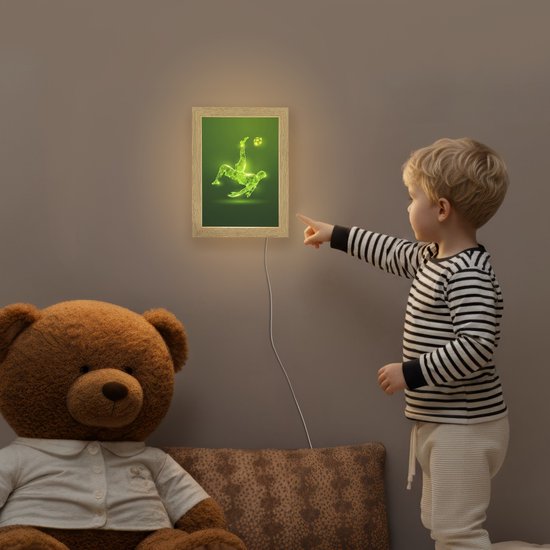 Nachtlampje 15x20 cm - Kinder lampje - Voetbal - Groen - Omhaal - Tafellamp kinderkamer - Slaapkamer lamp - Bedlamp kinderen - Kinderlampje stopcontact - Wandlamp babykamer - Nachtlampjes van OnlyWow — afbeelding 5
