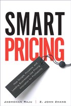 Boek 'Smart Pricing' met rode en zwarte tekst op een witte achtergrond, met een zwarte prijskaart in de rechter benedenhoek.
