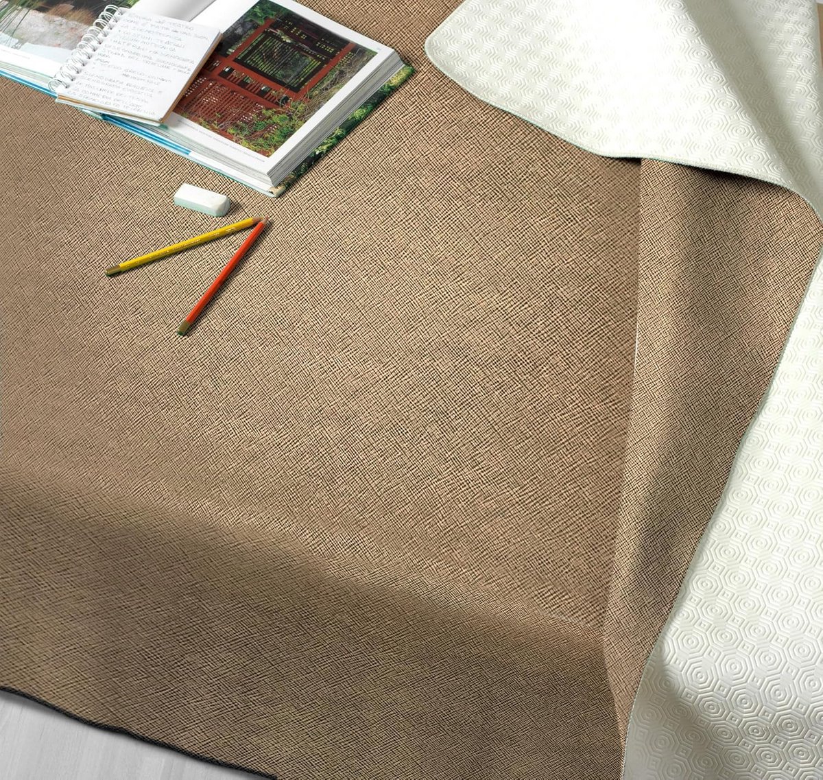 Tafelbeschermer 140x140 cm antislip dubbelzijdig Italiaans design