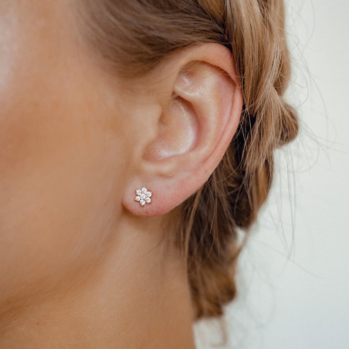 Hey Happiness Sunburst Stud Oorbellen Dames 925 Zilver 18K Verguld - Met Zirkonia Zonvorm - Goud