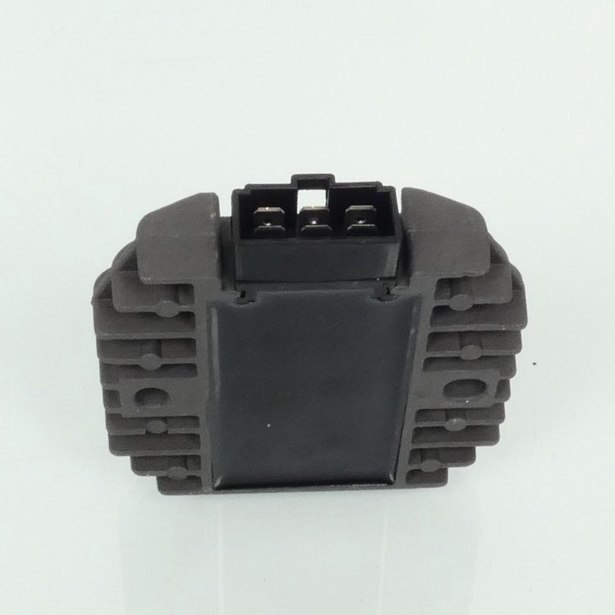 Régulateur redresseur de tension Teknix pour Peugeot 50 Elystar Tsdi 6 broches Neuf