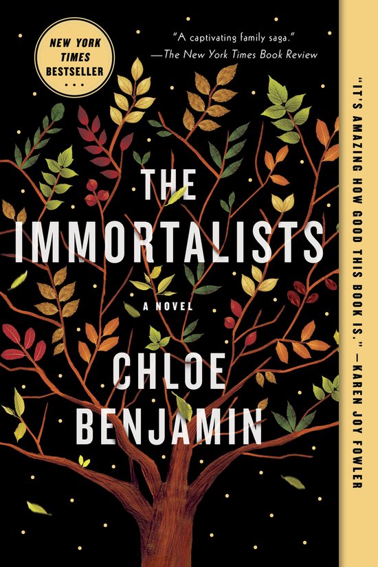 Boekcover met de titel 'The Immortalists' van Chloe Benjamin, met een boom met herfstkleuren tegen een zwarte achtergrond.