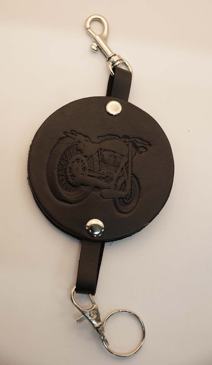 Leren sleutelhanger motorcycle in het zwart - biker sleutelhanger - motor sleutelhanger - lederen sleutelhangers - bikers keyring - leather biker keyring - leren biker sleutelhanger - stoere sleutelhangers - ruige sleutelhanger