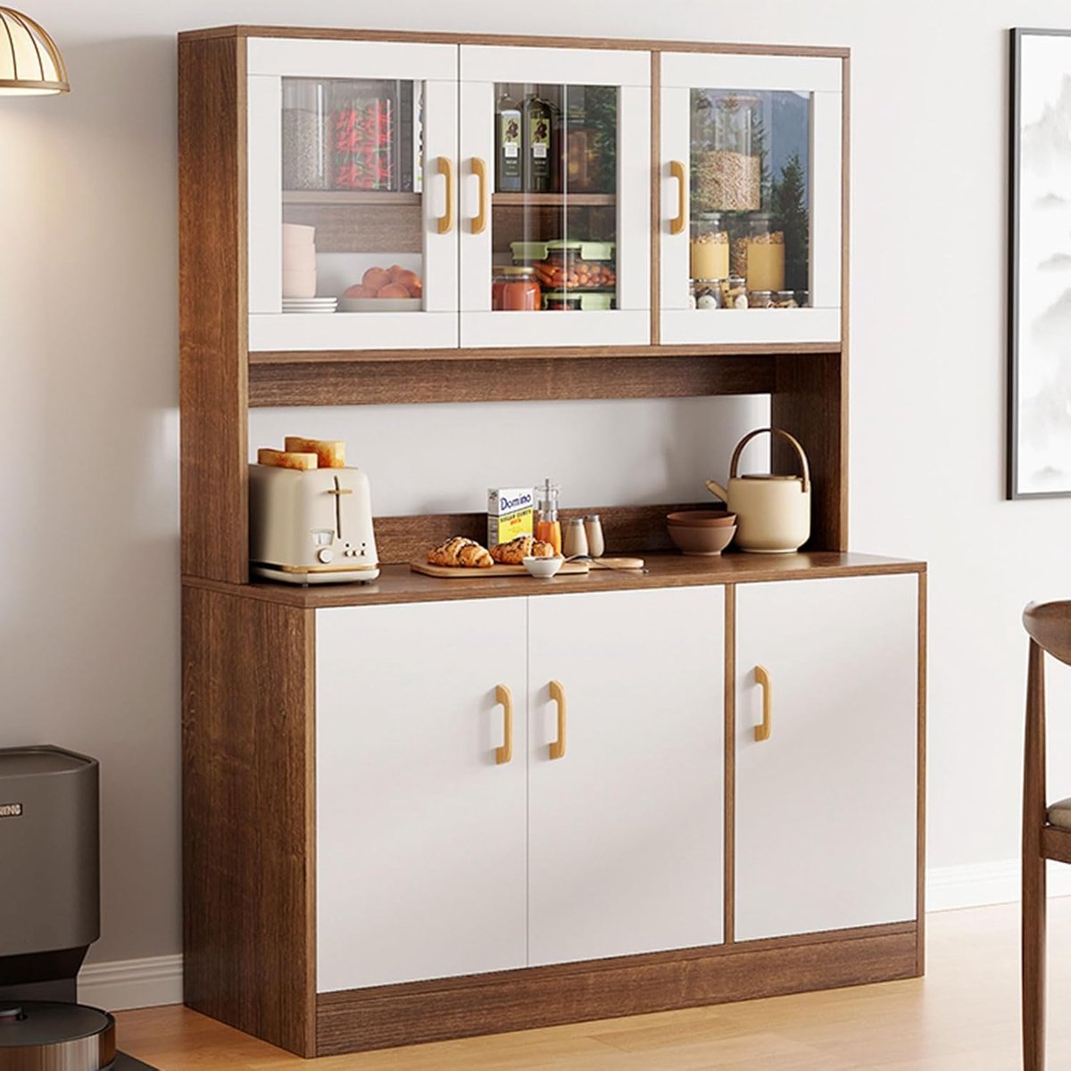 Elegante Hoge Keukenkast met Gebogen Boekenplank en Glazen Deuren – Multifunctionele Opbergkast voor Woonkamer, Eetkamer of Keuken – Massief Hout, Bruine Afwerking, 162x80x50x28 cm – Novihome