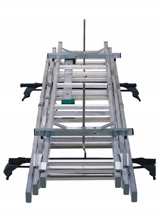 Uitgevouwen aluminium ladder met zwarte bevestigingshaken bovenaan.