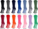 Grijze sokken met antislip noppen in 12 kleuren: zwart, antraciet, blauw, kobaltblauw, lichtblauw, grijs, groen, bordeauxrood, rood, oranje, roze, lila.