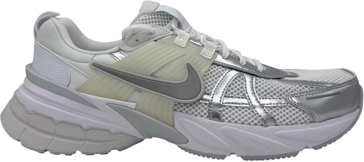 W Nike V2K Run Sneakers Grijs