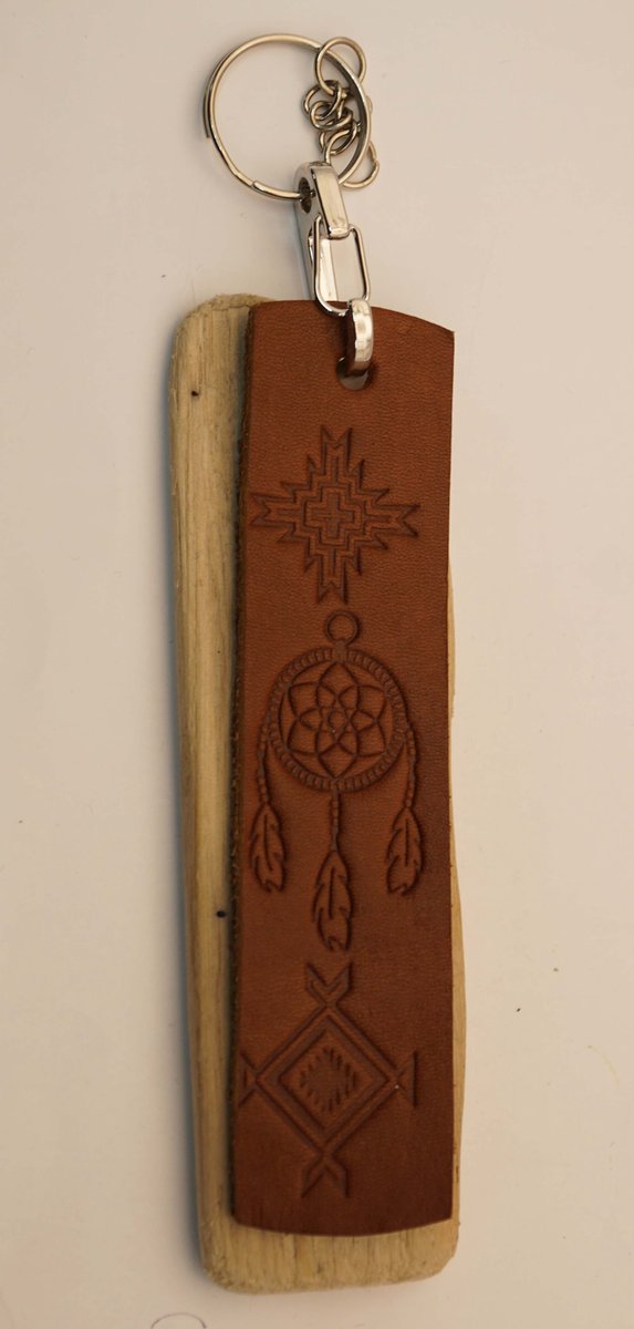 Leren sleutelhanger dromenvanger indianen tekens in het bruin - dreamcatcher sleutelhanger - leather keyring dreamcatcher - indianen leren sleutelhanger - indiaanse sleutelhanger - dames, heren sleutelhangers - sierlijke leren sleutelhangers