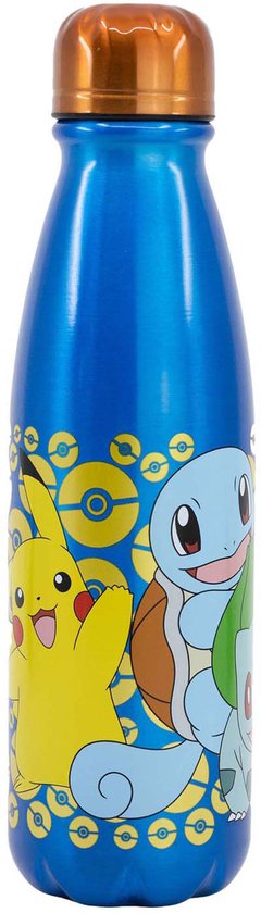 Blauwe drinkfles met Pikachu en Squirtle, omringd door gouden Poké Balls.