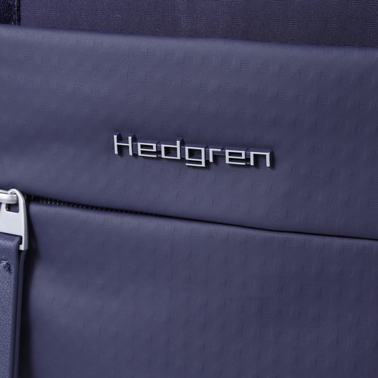 Donkerblauwe Hedgren rugzak met zilveren logo.