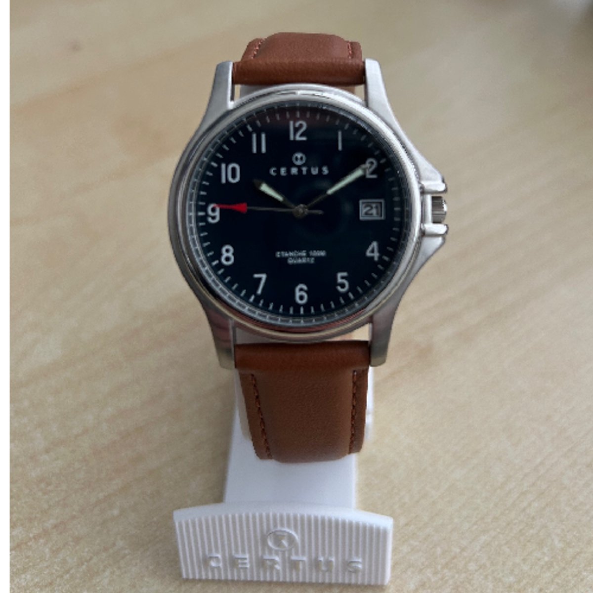 Certus-model 610394-Heren-horloge-datum-zilverkleurig-cognac kleurig lederen band-donkerblauwe wijzerplaat-diameter 40 mm-5 atm waterdicht-gemaakt in Frankrijk